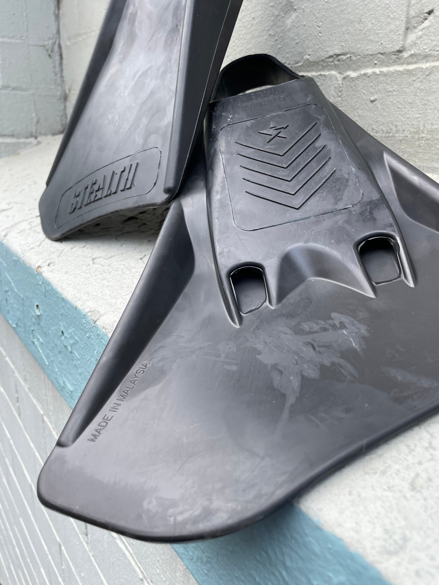 Stealth S4 - Black